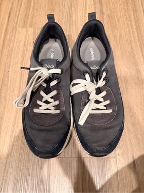 allbirds Men’s Sneakers in Dark Gray with Cream Laces